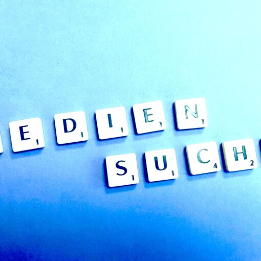 Bild mit Buchstaben: Mediensuche ©Barbara Fischer