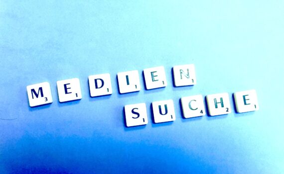 Bild mit Buchstaben: Mediensuche ©Barbara Fischer